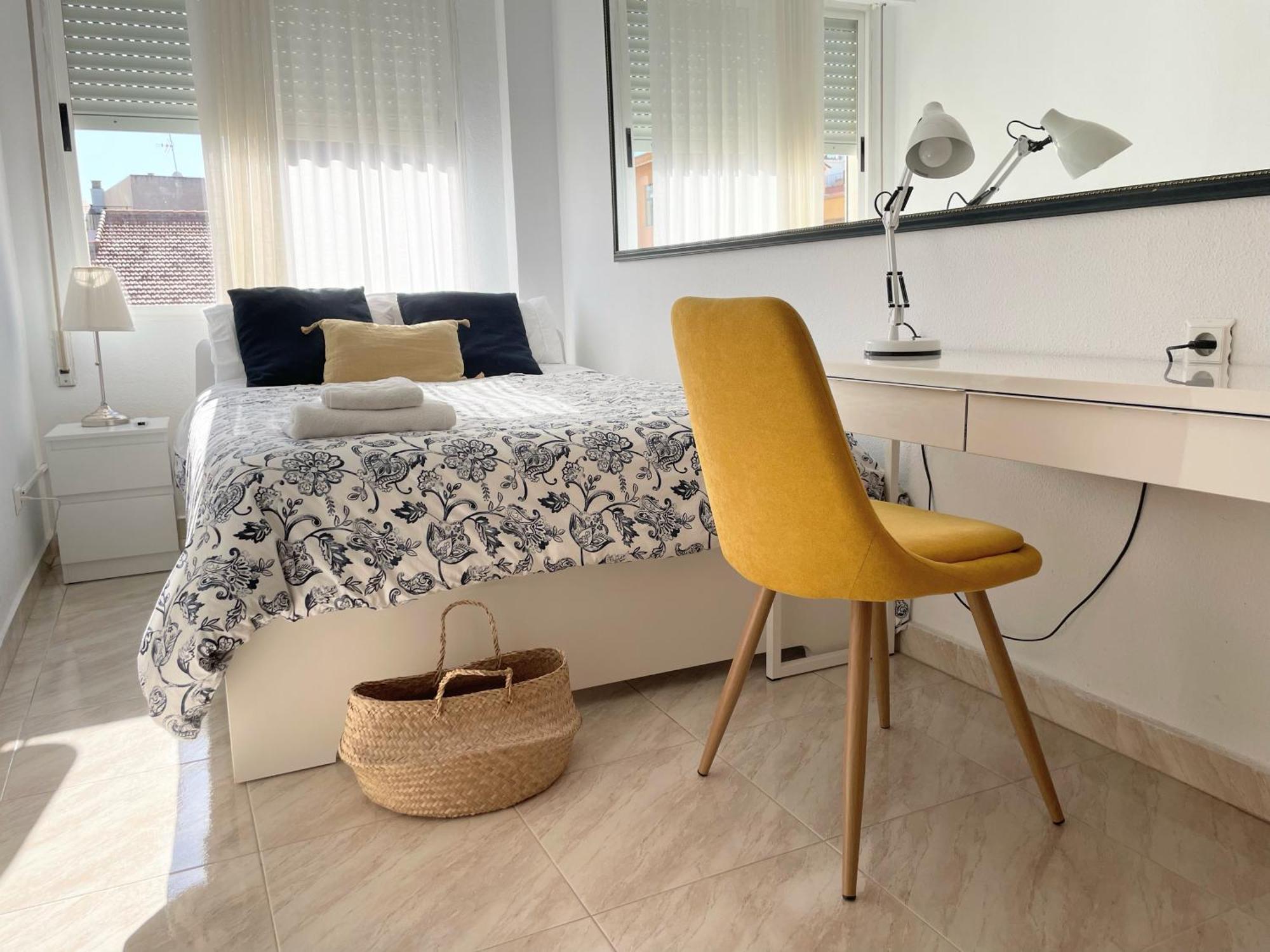 Centrico Apartamento Vara De Rey Мурсия Екстериор снимка