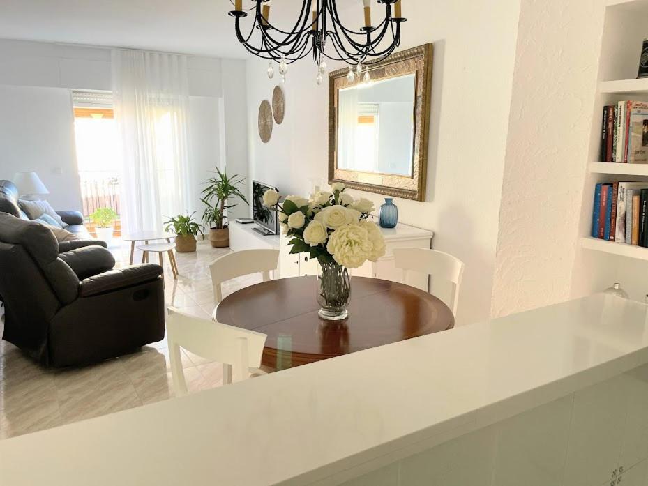 Centrico Apartamento Vara De Rey Мурсия Екстериор снимка